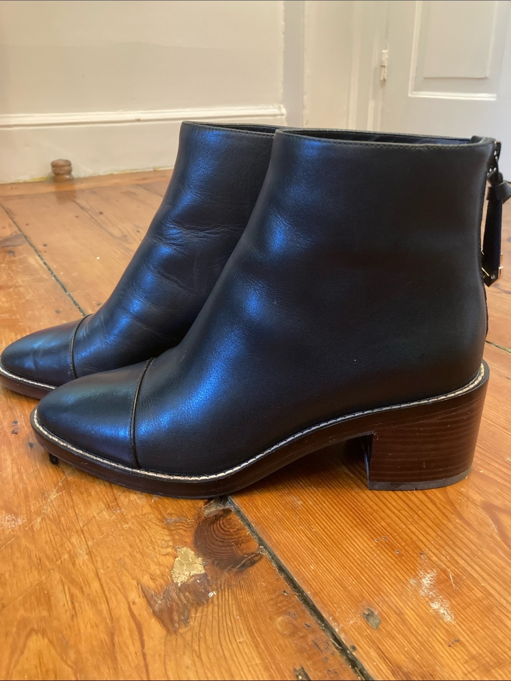 Cole Haan Black Leather Ankle Booties with Block Heel Size 7B